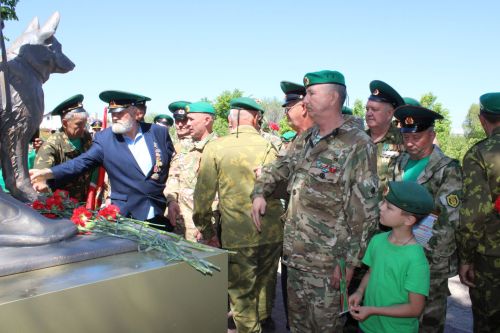 В Заинске отметили День пограничника
