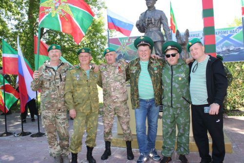 В Заинске отметили День пограничника