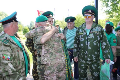 В Заинске отметили День пограничника