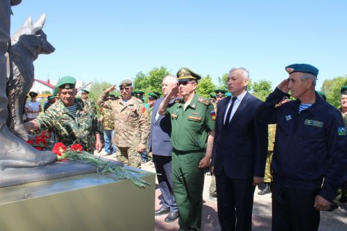 В Заинске отметили День пограничника