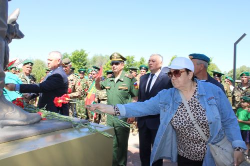 В Заинске отметили День пограничника