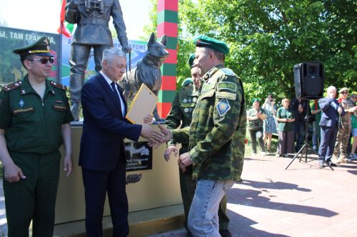 В Заинске отметили День пограничника