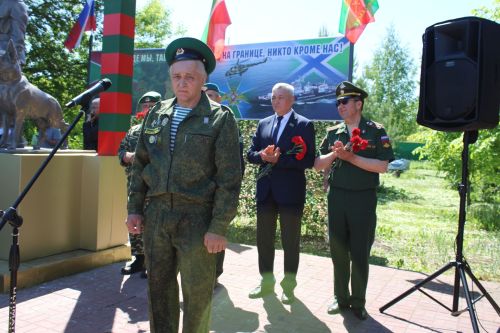 В Заинске отметили День пограничника