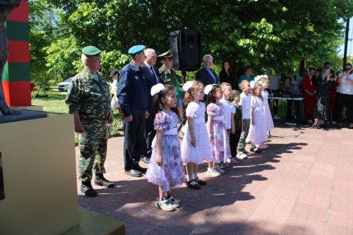 В Заинске отметили День пограничника
