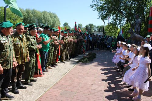 В Заинске отметили День пограничника
