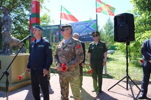 В Заинске отметили День пограничника