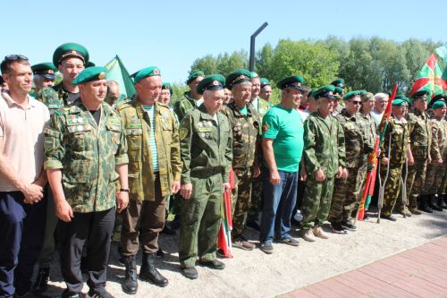 В Заинске отметили День пограничника