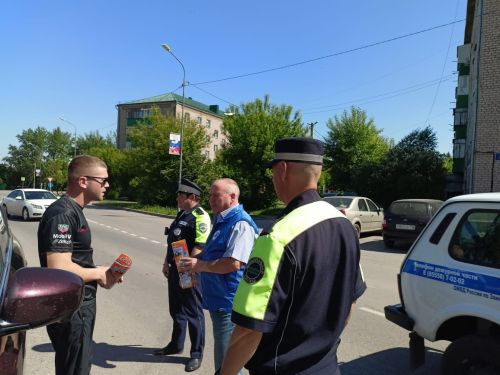 «Ребенок — главный пассажир!»: Заинские автоинспекторы напомнили о безопасности детей в автомобиле