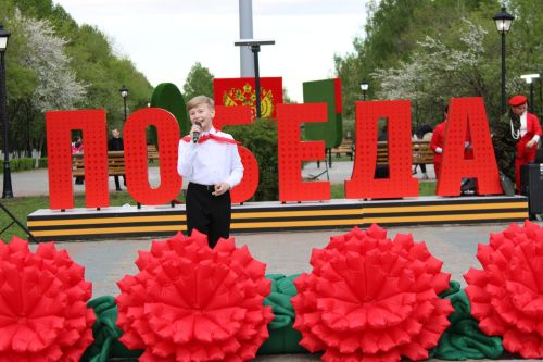 Около 200 заинцев проехали по улицам города на велосипедах в честь 80-летия Победы