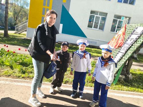 В детском саду «Светлячок» прошла акция «Георгиевская ленточка»