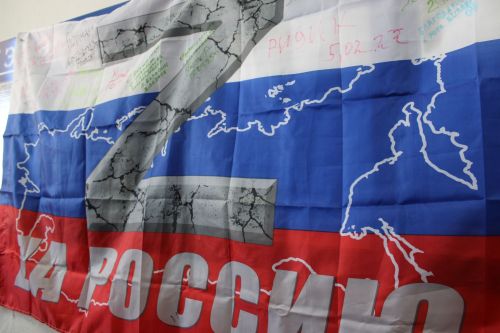 800 сетей за 880 дней: волонтеры Старого Заинска отметили символичную веху к 80-летию Победы