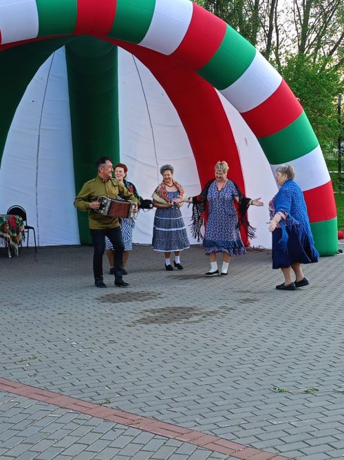 Зәйдә “Паркта театр” проекты кысаларында хәрби-патриотик темага спектакльләр күрсәтелә