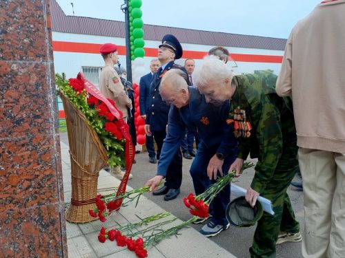 Җиңү бәйрәме ул – сугыш һәм хезмәт батырларын хөрмәтләү дә, хәтерләрне ныгыту көне дә