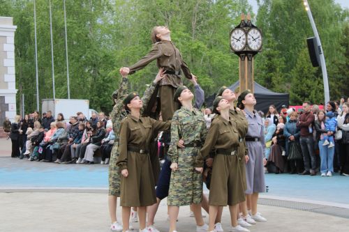 Фоторепортаж с празднования 80-летия Великой Победы в Заинске