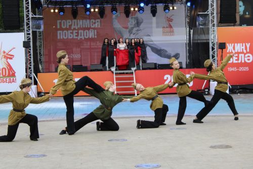 Фоторепортаж с празднования 80-летия Великой Победы в Заинске