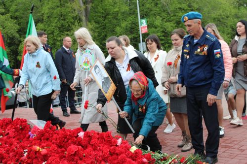 Фоторепортаж с празднования 80-летия Великой Победы в Заинске