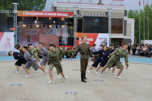 Фоторепортаж с празднования 80-летия Великой Победы в Заинске