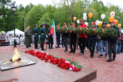 Фоторепортаж с празднования 80-летия Великой Победы в Заинске
