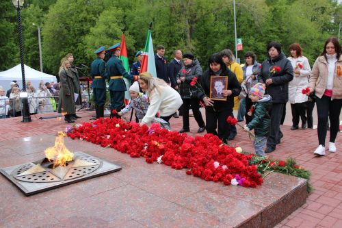 Фоторепортаж с празднования 80-летия Великой Победы в Заинске