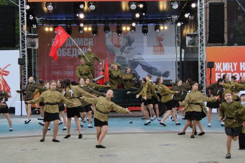 Фоторепортаж с празднования 80-летия Великой Победы в Заинске