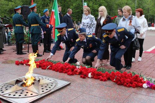 Фоторепортаж с празднования 80-летия Великой Победы в Заинске