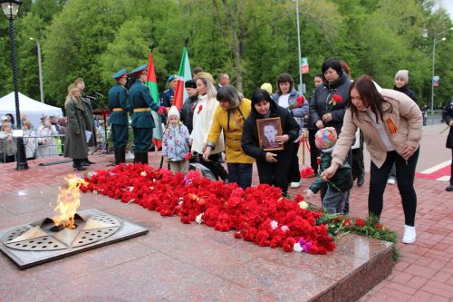 Фоторепортаж с празднования 80-летия Великой Победы в Заинске