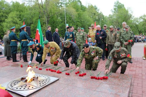 Фоторепортаж с празднования 80-летия Великой Победы в Заинске