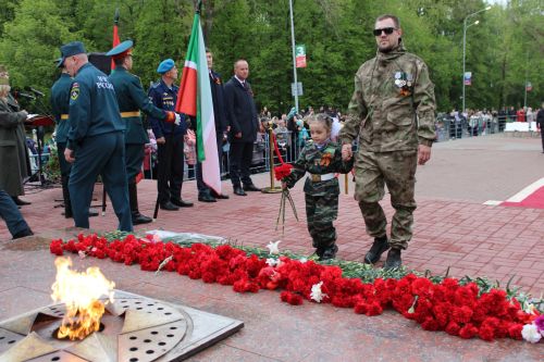 Фоторепортаж с празднования 80-летия Великой Победы в Заинске