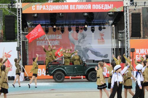 Фоторепортаж с празднования 80-летия Великой Победы в Заинске