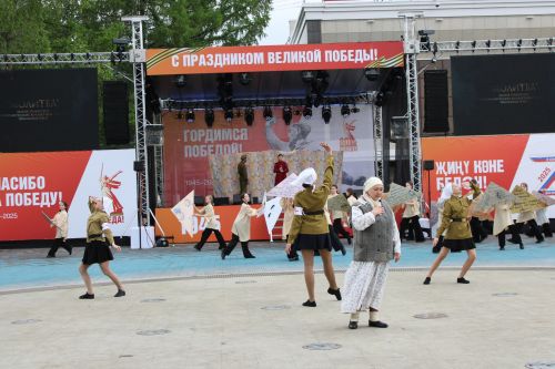 Фоторепортаж с празднования 80-летия Великой Победы в Заинске
