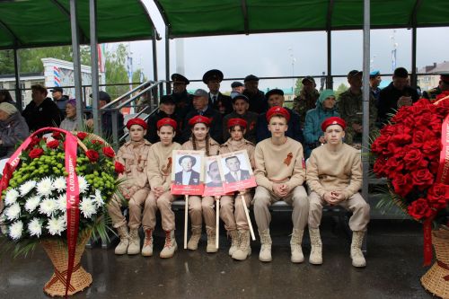 Фоторепортаж с празднования 80-летия Великой Победы в Заинске