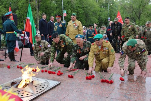 Фоторепортаж с празднования 80-летия Великой Победы в Заинске