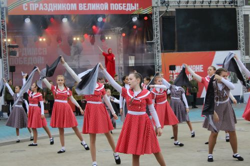 Фоторепортаж с празднования 80-летия Великой Победы в Заинске