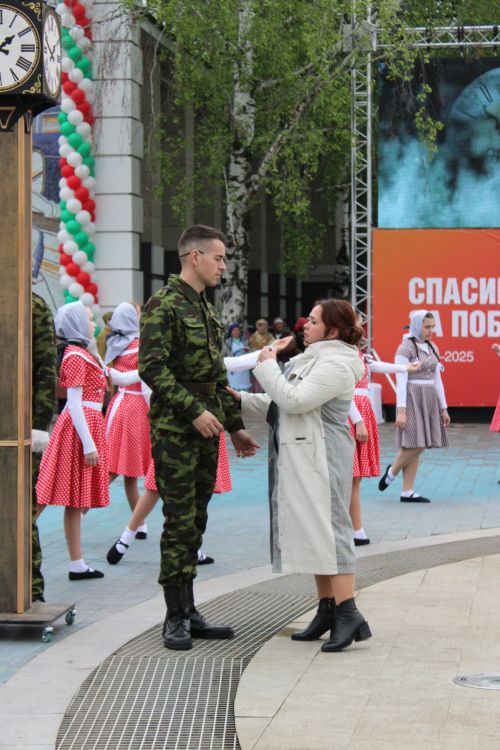 Фоторепортаж с празднования 80-летия Великой Победы в Заинске