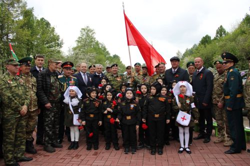 Фоторепортаж с празднования 80-летия Великой Победы в Заинске