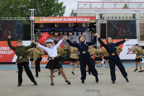 Фоторепортаж с празднования 80-летия Великой Победы в Заинске