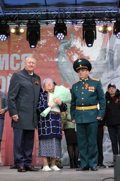 Фоторепортаж с празднования 80-летия Великой Победы в Заинске