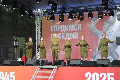 Фоторепортаж с празднования 80-летия Великой Победы в Заинске