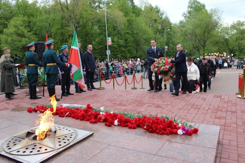 Фоторепортаж с празднования 80-летия Великой Победы в Заинске