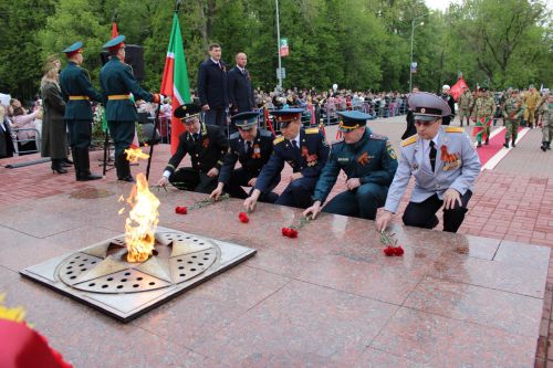 Фоторепортаж с празднования 80-летия Великой Победы в Заинске