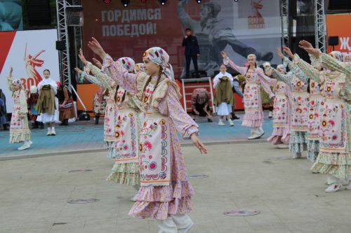 Фоторепортаж с празднования 80-летия Великой Победы в Заинске