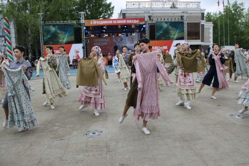 Фоторепортаж с празднования 80-летия Великой Победы в Заинске