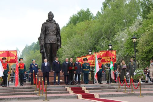 Фоторепортаж с празднования 80-летия Великой Победы в Заинске