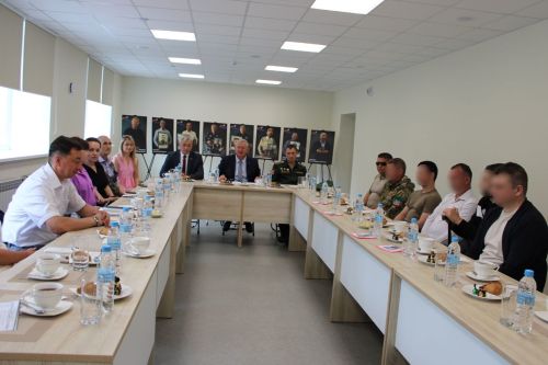 Зәй район башлыгы Разиф Кәримов: “Күп хәрбиләребез батырлыклары өчен орден-медальләргә лаек булды”