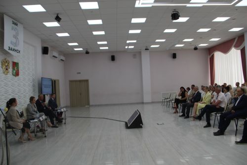 Проблемы и перспективы местного бизнеса обсудил с предпринимателями глава Заинского района