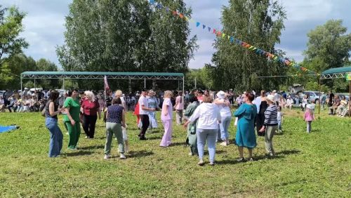 В селе Верхний Налим отметили национальный праздник Сабантуй