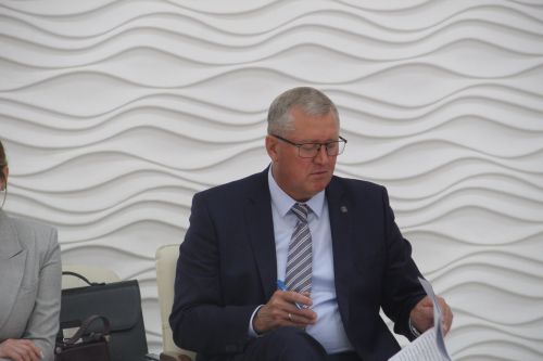 Проблемы и перспективы местного бизнеса обсудил с предпринимателями глава Заинского района