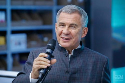 «Россия – это крепкое единство народов»: Рустам Минниханов поздравил население с Днем России