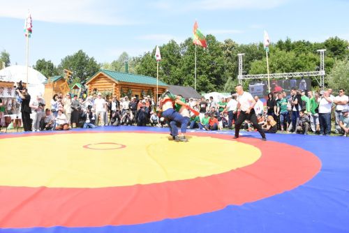 Заинское подворье на Сабантуе в Казани
