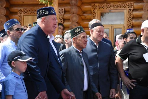 Заинское подворье на Сабантуе в Казани